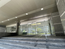 オフィスビル出入口