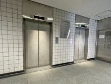 エレベーター(2基)