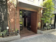 オフィスビル出入口