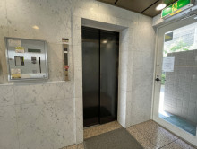 エレベーター(1基)