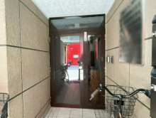 オフィスビル出入口