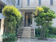 オフィスビル出入口