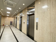 エレベーター（4基）