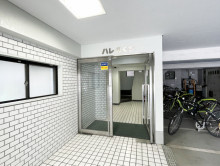 オフィスビル出入口