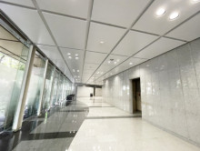 エントランスホール