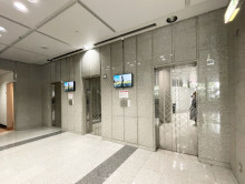 エレベーター(3基)