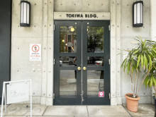 オフィスビル出入口