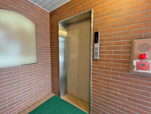 エレベーター(1基)