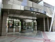 オフィスビル出入口