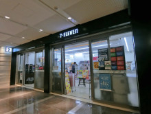 地下1階のセブンイレブン