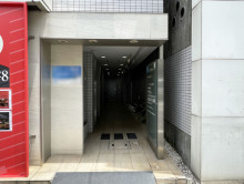 オフィスビル出入口