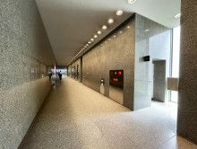 エントランスホール