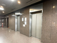 エレベーター(2基)