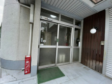 オフィスビル出入口