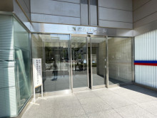 オフィスビル出入口