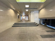 エントランスホール