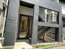 オフィスビル出入口