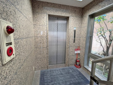 エレベーター（1基）