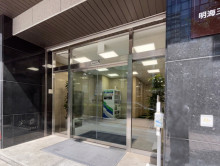 オフィスビル出入口