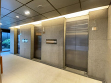 エレベーター(3基)