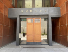 オフィスビル出入口