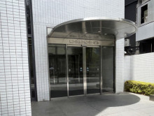 オフィスビル出入口