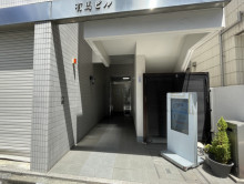 オフィスビル出入口