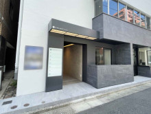 オフィスビル出入口