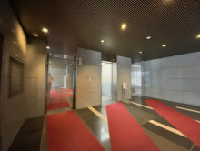 エレベーター(3基)