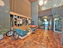 エントランスホール