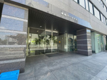 オフィスビル出入口