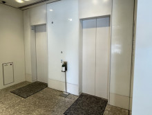 エレベーター(2基)