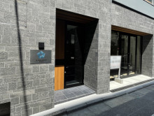 オフィスビル出入口