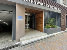 オフィスビル出入口