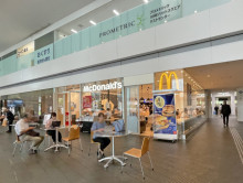 1階のマクドナルド 川崎ソリッドスクエア店