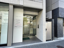 オフィスビル出入口