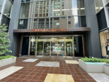 オフィスビル出入口