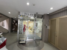 オフィスビル出入口