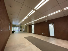 エントランスホール