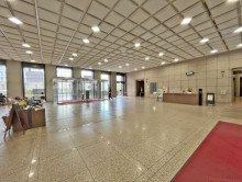 エントランスホール