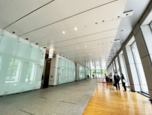 エントランスホール