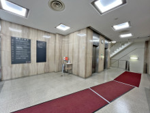 エントランスホール