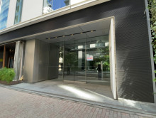オフィスビル出入口
