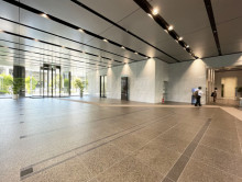 エントランスホール