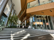 1階飲食店の様子