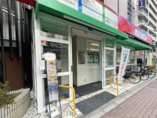 オフィスビル出入口