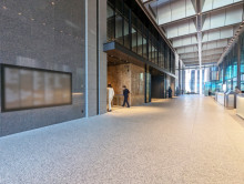 エントランスホール