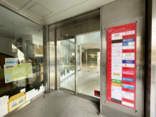 オフィスビル出入口