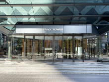 オフィスビル出入口