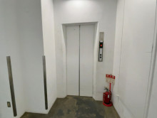 エレベーター(1基)